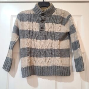 The Gap kids turtleneck cable knit sweater  child size 6 to 7